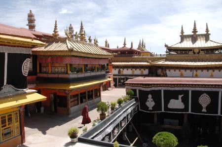 File:Jokhang Monastery.jpg